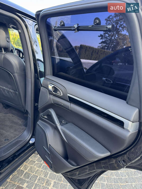 Позашляховик / Кросовер Porsche Cayenne 2014 в Дніпрі фото 23 Позашляховик / Кросовер Porsche Cayenne 2014 в Дніпрі