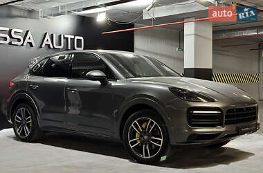 Позашляховик / Кросовер Porsche Cayenne 2018 в Одесі
