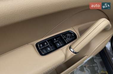 Внедорожник / Кроссовер Porsche Cayenne 2013 в Киеве