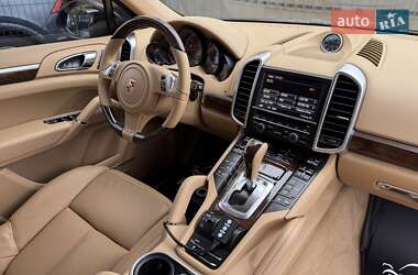Внедорожник / Кроссовер Porsche Cayenne 2013 в Киеве