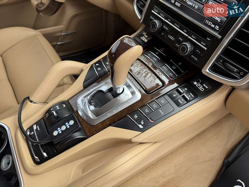 Позашляховик / Кросовер Porsche Cayenne 2013 в Києві фото 32 Позашляховик / Кросовер Porsche Cayenne 2013 в Києві