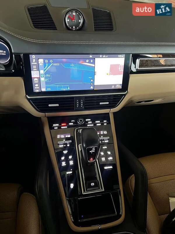 Позашляховик / Кросовер Porsche Cayenne 2018 в Львові