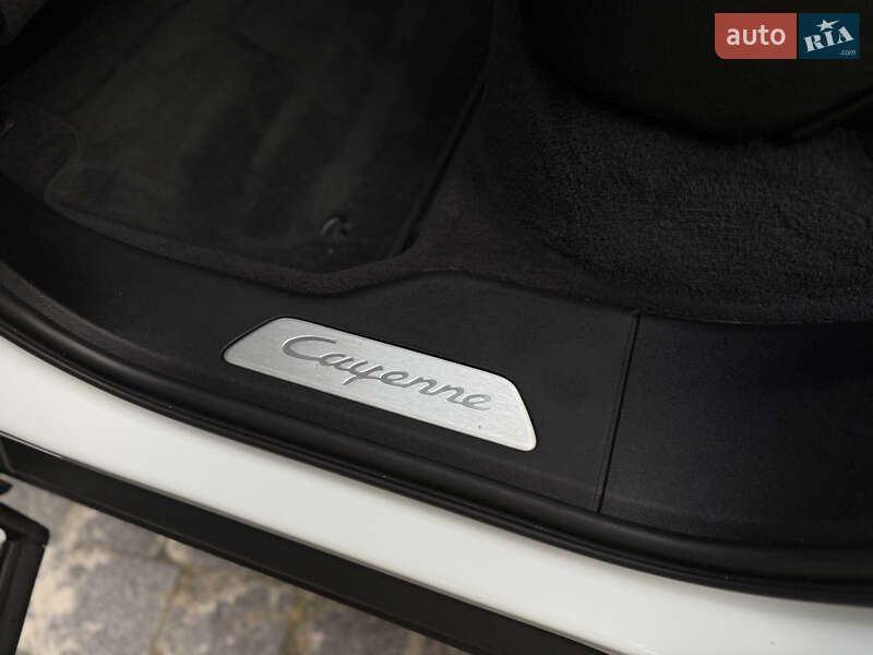 Внедорожник / Кроссовер Porsche Cayenne 2019 в Львове фото 47 Внедорожник / Кроссовер Porsche Cayenne 2019 в Львове