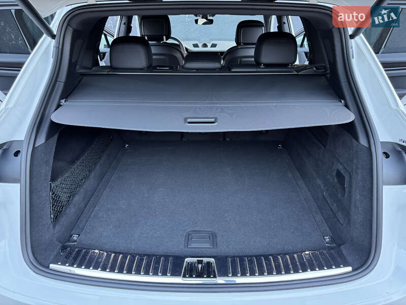 Внедорожник / Кроссовер Porsche Cayenne 2019 в Киеве