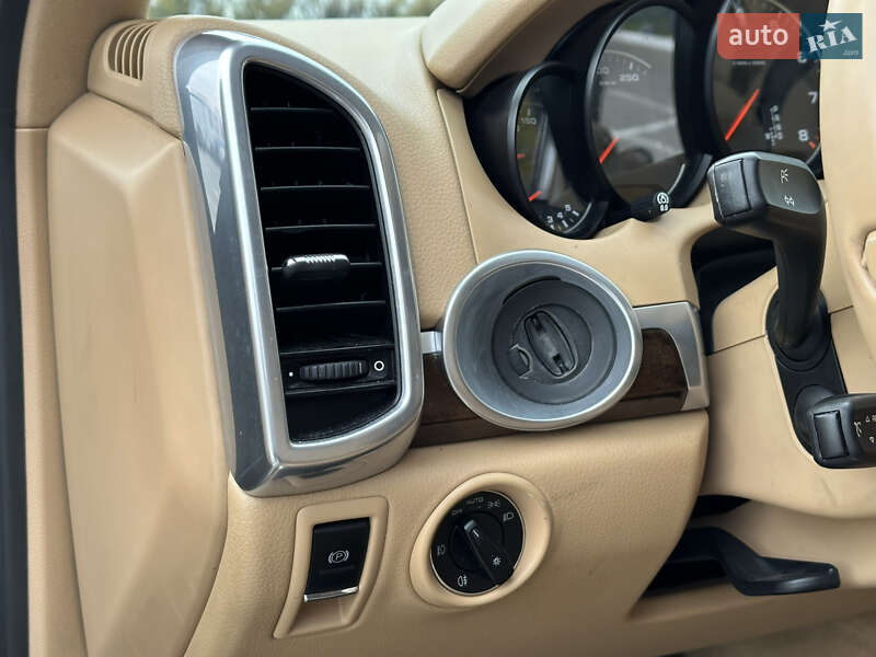 Позашляховик / Кросовер Porsche Cayenne 2013 в Одесі фото 71 Позашляховик / Кросовер Porsche Cayenne 2013 в Одесі