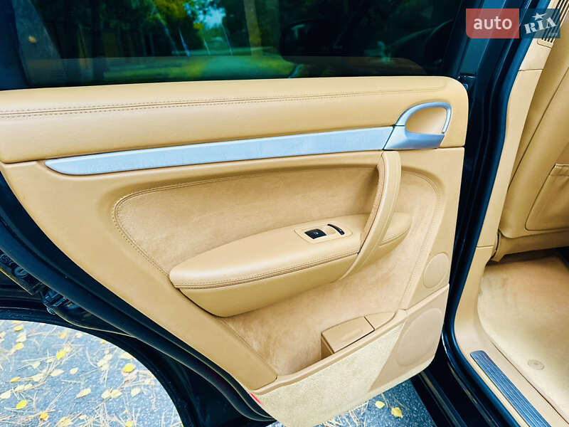 Позашляховик / Кросовер Porsche Cayenne 2008 в Дніпрі