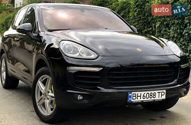 Позашляховик / Кросовер Porsche Cayenne 2015 в Одесі