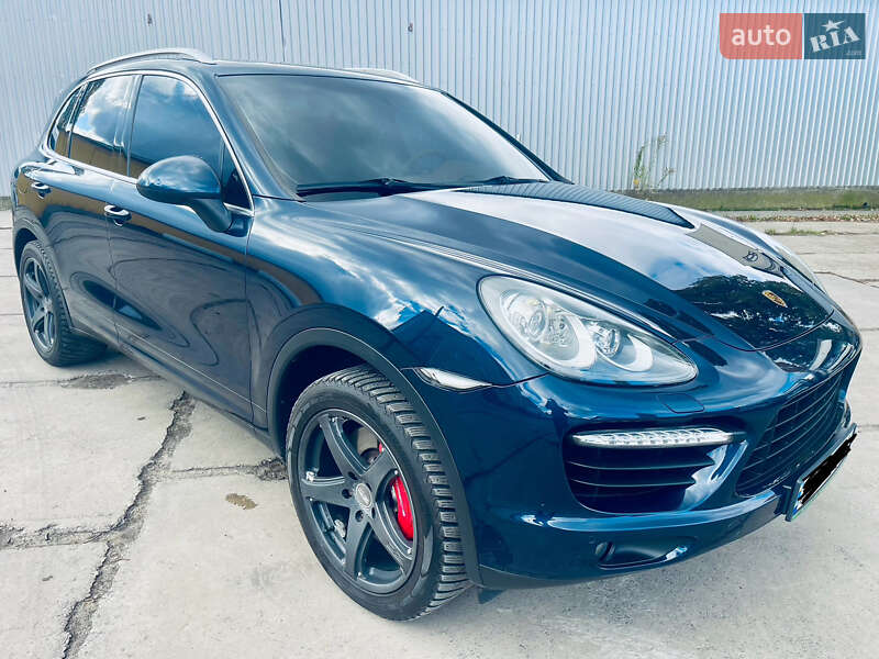 Внедорожник / Кроссовер Porsche Cayenne 2010 в Ровно