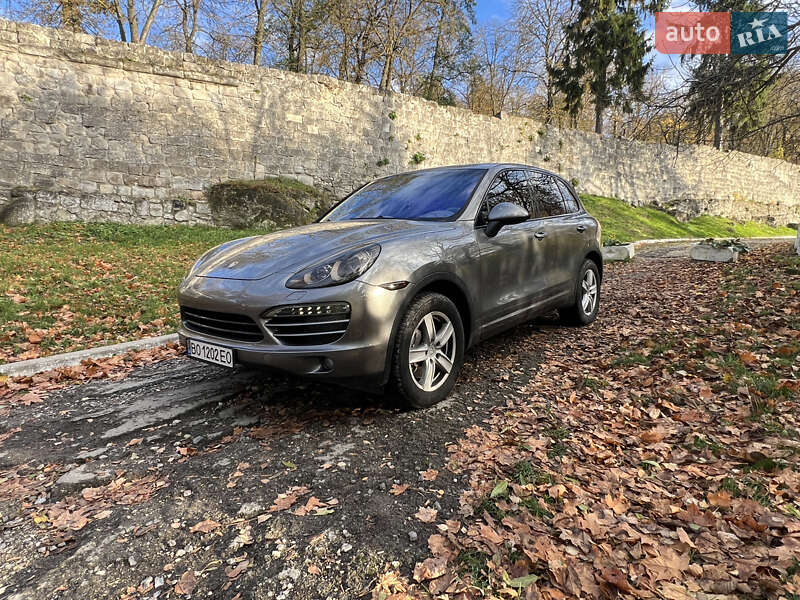 Внедорожник / Кроссовер Porsche Cayenne 2012 в Тернополе фото 5 Внедорожник / Кроссовер Porsche Cayenne 2012 в Тернополе