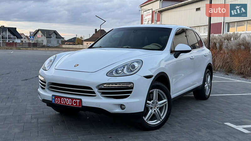 Внедорожник / Кроссовер Porsche Cayenne 2014 в Луцке