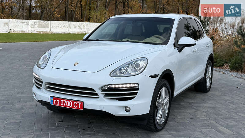 Внедорожник / Кроссовер Porsche Cayenne 2014 в Луцке