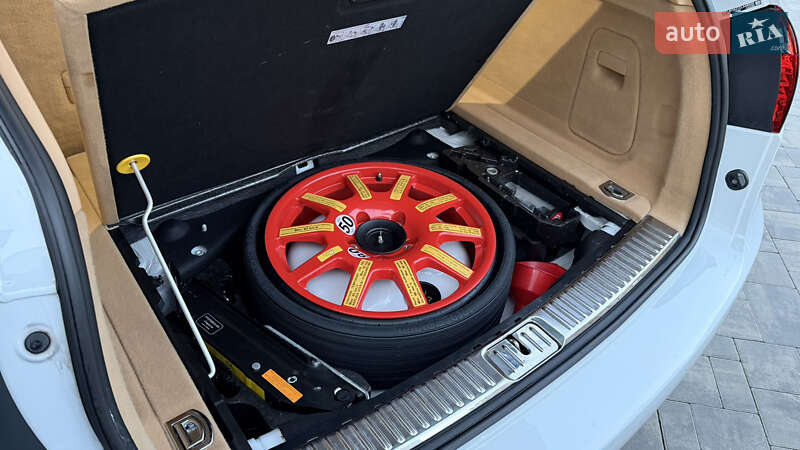 Внедорожник / Кроссовер Porsche Cayenne 2014 в Луцке