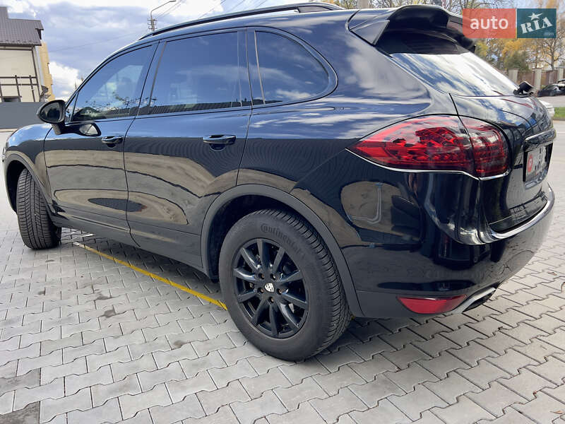 Позашляховик / Кросовер Porsche Cayenne 2011 в Чернівцях фото 26 Позашляховик / Кросовер Porsche Cayenne 2011 в Чернівцях