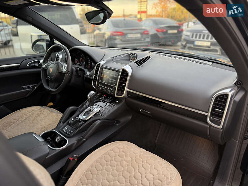 Позашляховик / Кросовер Porsche Cayenne 2013 в Одесі фото 10 Позашляховик / Кросовер Porsche Cayenne 2013 в Одесі
