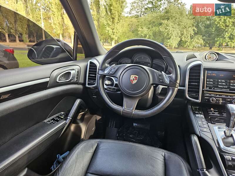 Внедорожник / Кроссовер Porsche Cayenne 2013 в Полтаве фото 87 Внедорожник / Кроссовер Porsche Cayenne 2013 в Полтаве