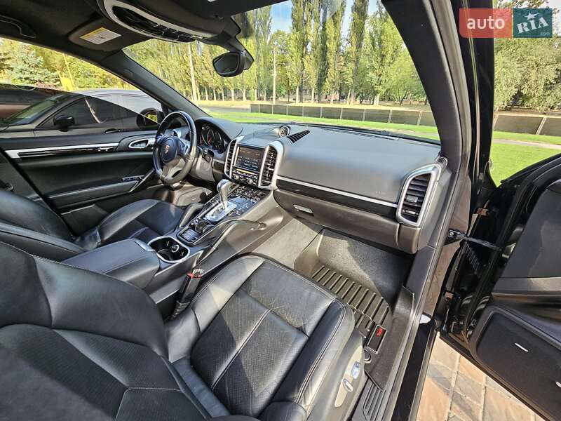 Внедорожник / Кроссовер Porsche Cayenne 2013 в Полтаве фото 95 Внедорожник / Кроссовер Porsche Cayenne 2013 в Полтаве