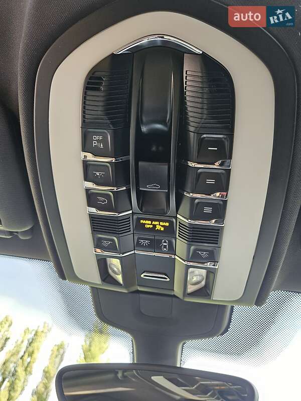 Внедорожник / Кроссовер Porsche Cayenne 2013 в Полтаве фото 123 Внедорожник / Кроссовер Porsche Cayenne 2013 в Полтаве