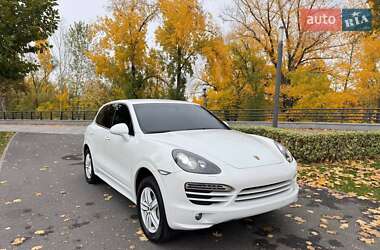 Внедорожник / Кроссовер Porsche Cayenne 2012 в Днепре
