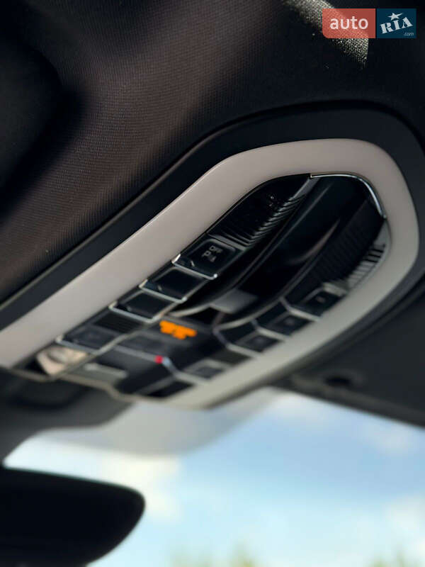 Позашляховик / Кросовер Porsche Cayenne 2013 в Самборі