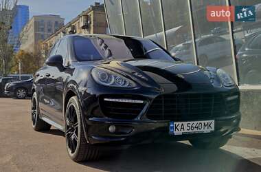 Позашляховик / Кросовер Porsche Cayenne 2010 в Києві