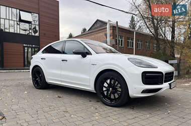 Внедорожник / Кроссовер Porsche Cayenne 2020 в Черновцах