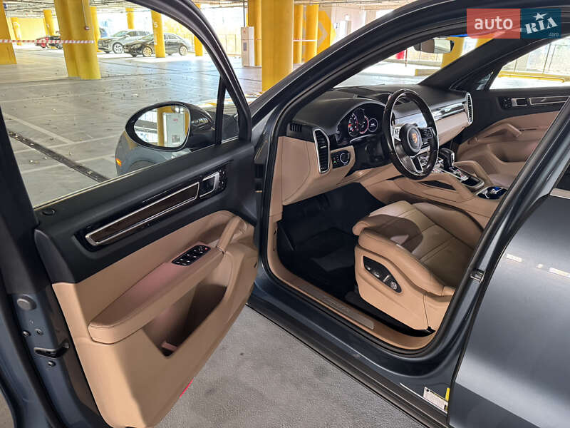 Позашляховик / Кросовер Porsche Cayenne 2018 в Києві фото 10 Позашляховик / Кросовер Porsche Cayenne 2018 в Києві