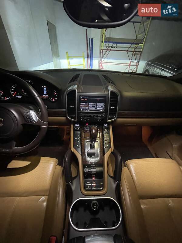 Позашляховик / Кросовер Porsche Cayenne 2010 в Києві фото 11 Позашляховик / Кросовер Porsche Cayenne 2010 в Києві
