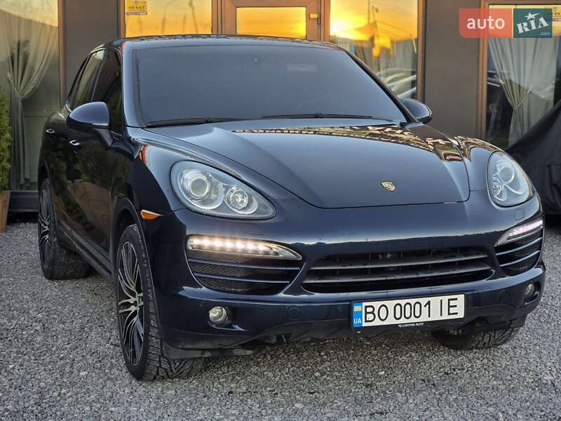 Позашляховик / Кросовер Porsche Cayenne 2011 в Тернополі