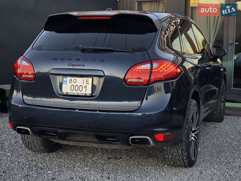 Позашляховик / Кросовер Porsche Cayenne 2011 в Тернополі