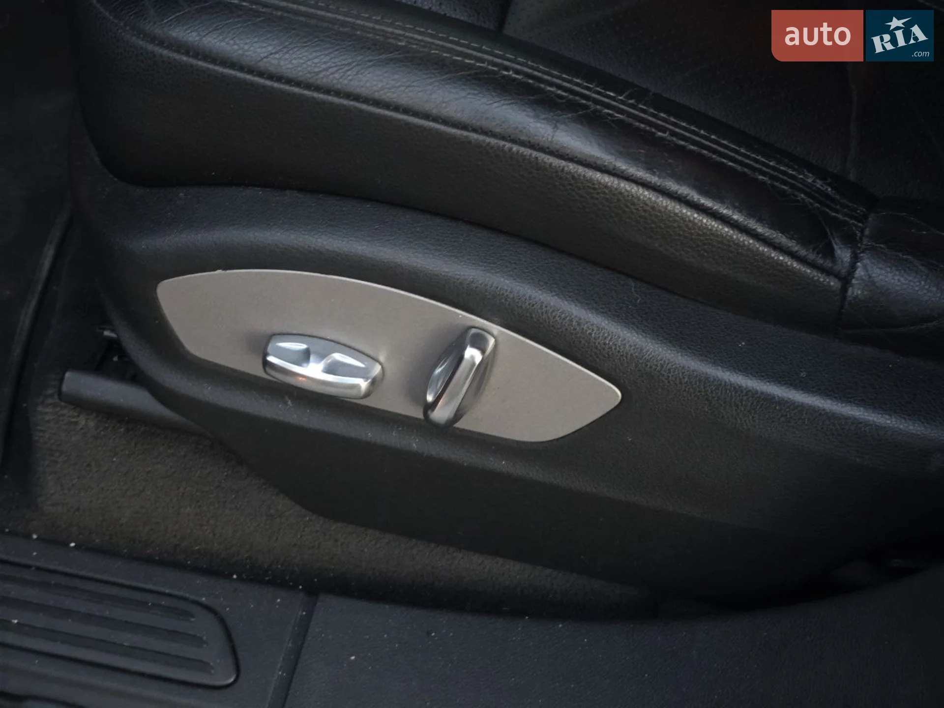 2011 Porsche Cayenne - мініатюра 25