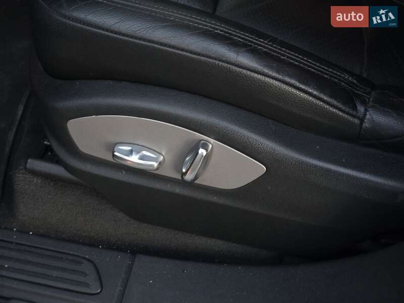 Позашляховик / Кросовер Porsche Cayenne 2011 в Тернополі