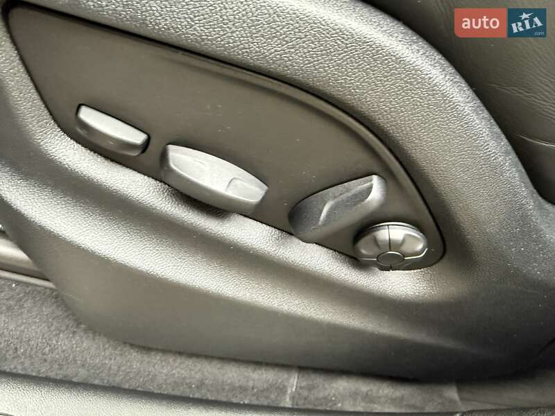 Внедорожник / Кроссовер Porsche Cayenne 2024 в Киеве