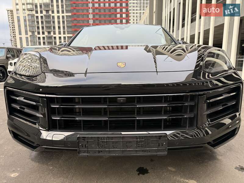 Внедорожник / Кроссовер Porsche Cayenne 2024 в Киеве