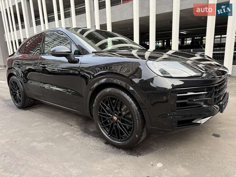 Внедорожник / Кроссовер Porsche Cayenne 2024 в Киеве