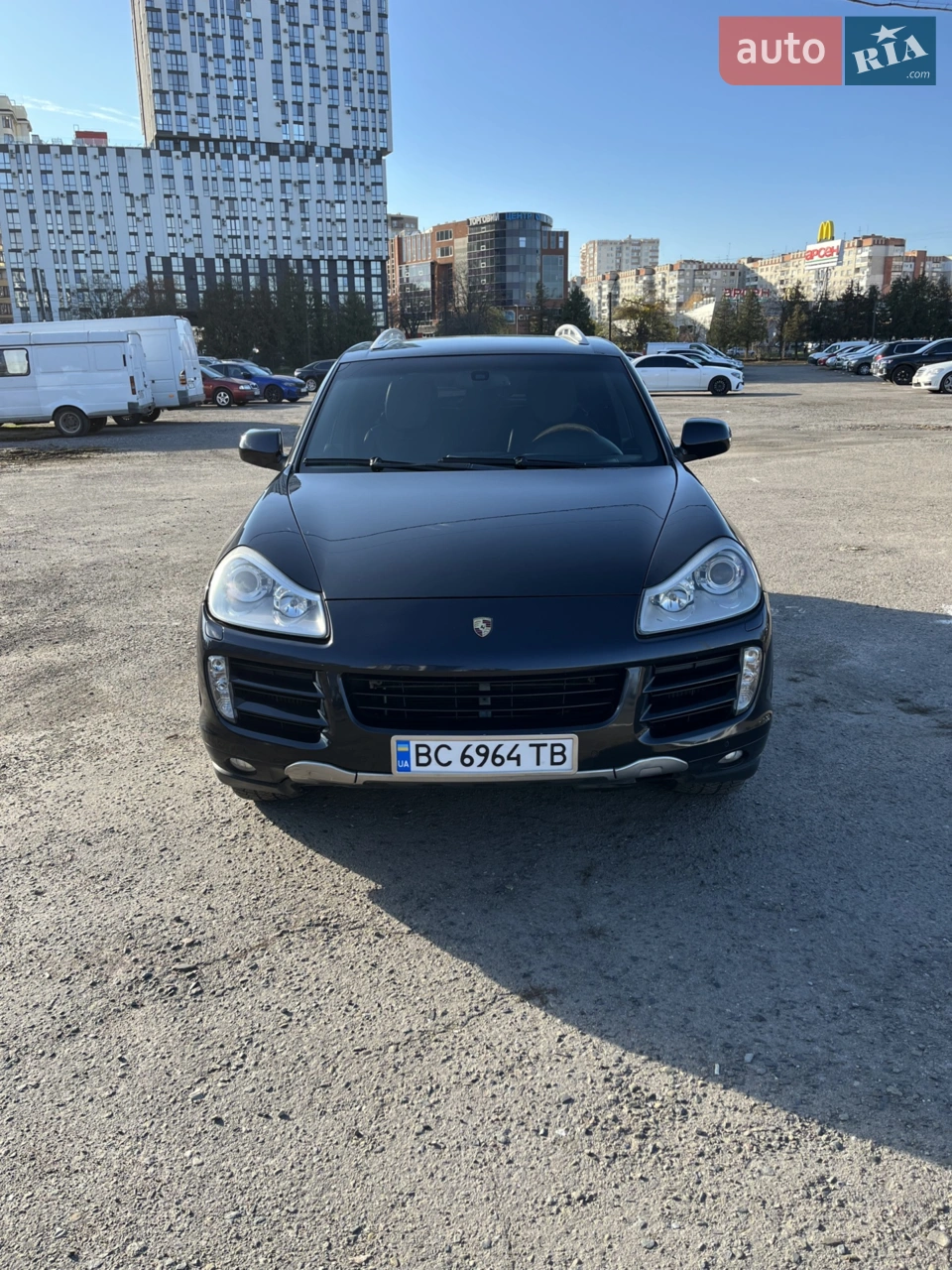 2010 Porsche Cayenne - мініатюра 56