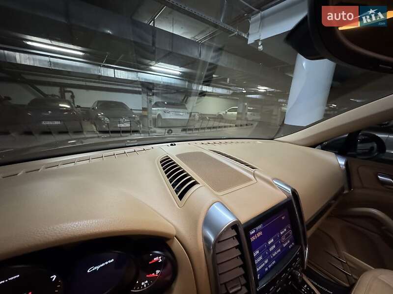 Внедорожник / Кроссовер Porsche Cayenne 2013 в Киеве фото 17 Внедорожник / Кроссовер Porsche Cayenne 2013 в Киеве
