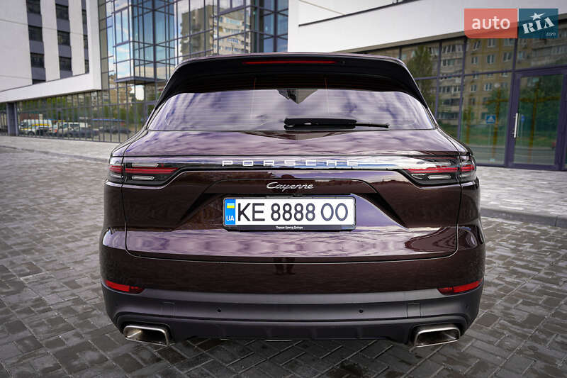 Внедорожник / Кроссовер Porsche Cayenne 2019 в Днепре