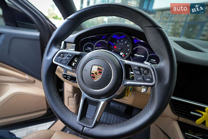 Внедорожник / Кроссовер Porsche Cayenne 2019 в Днепре