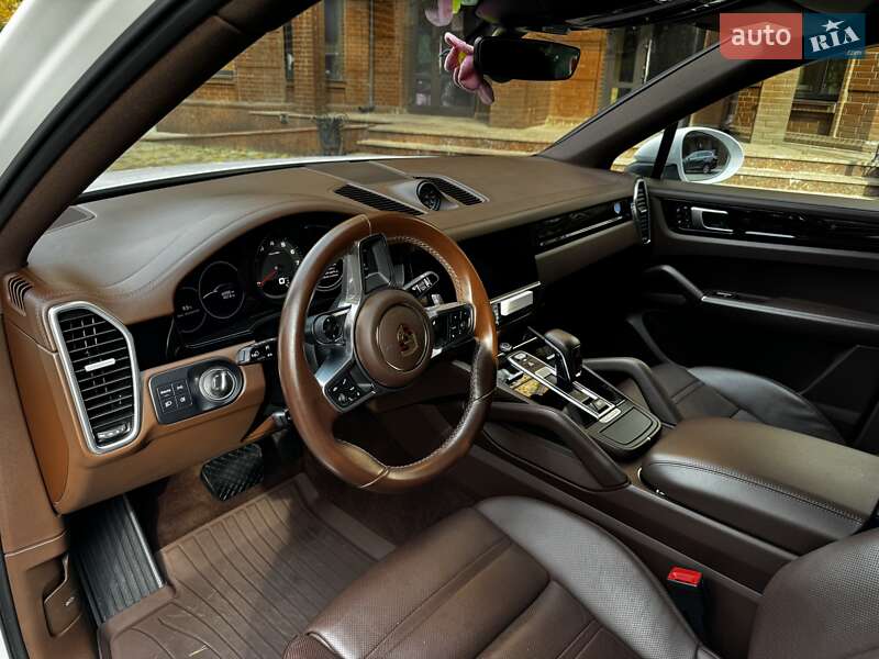 Позашляховик / Кросовер Porsche Cayenne 2021 в Броварах