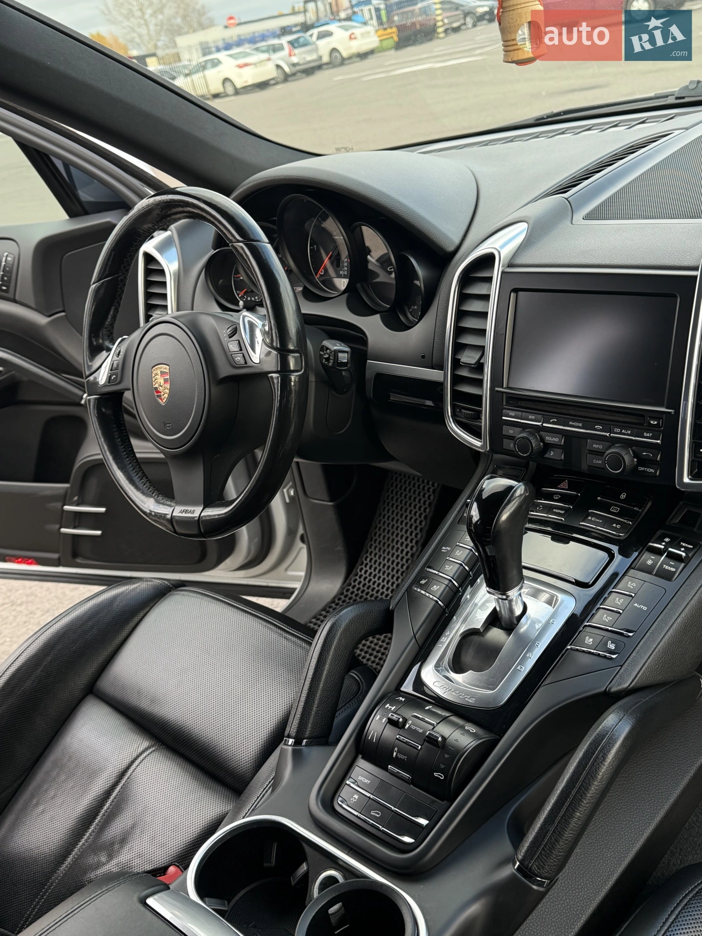 2012 Porsche Cayenne - мініатюра 17