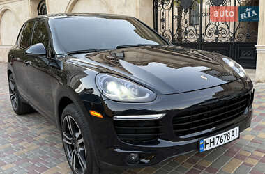 Внедорожник / Кроссовер Porsche Cayenne 2015 в Одессе
