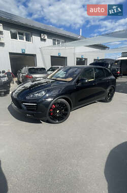 Позашляховик / Кросовер Porsche Cayenne 2012 в Чернівцях