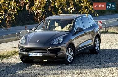 Внедорожник / Кроссовер Porsche Cayenne 2014 в Луцке