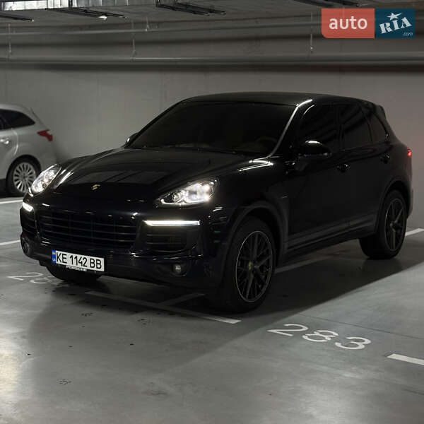 Внедорожник / Кроссовер Porsche Cayenne 2014 в Днепре