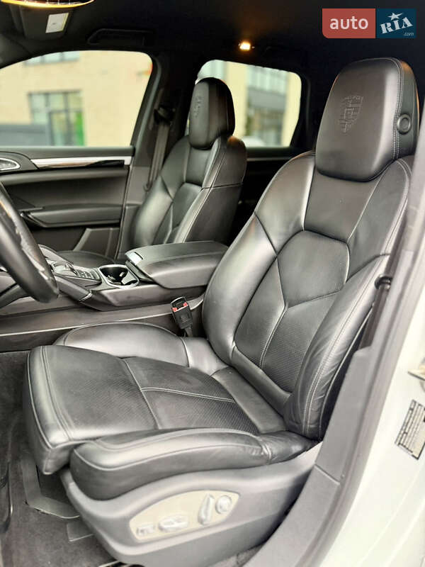 Внедорожник / Кроссовер Porsche Cayenne 2017 в Виннице фото 11 Внедорожник / Кроссовер Porsche Cayenne 2017 в Виннице