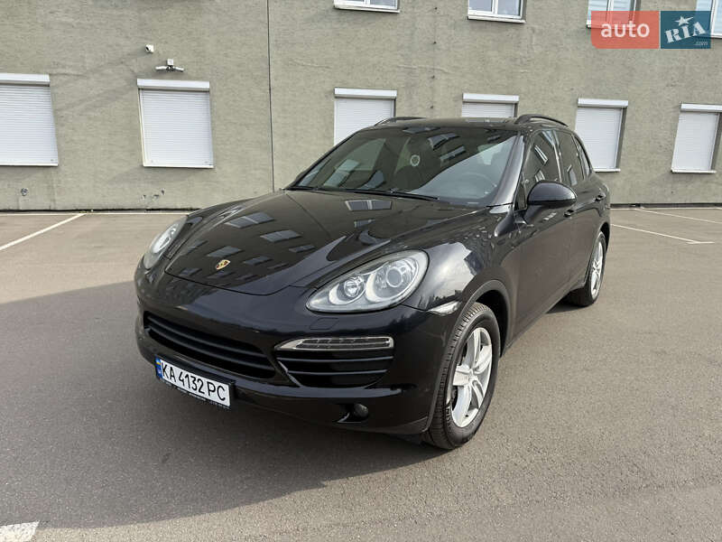Внедорожник / Кроссовер Porsche Cayenne 2011 в Киеве