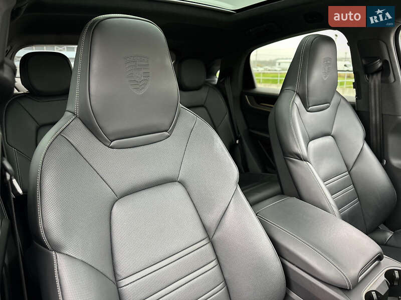 Позашляховик / Кросовер Porsche Cayenne 2024 в Києві
