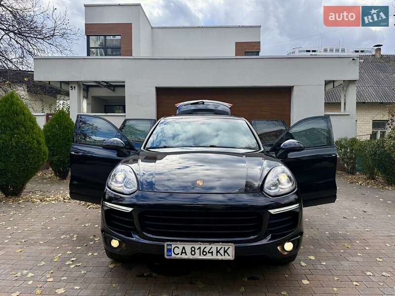 Внедорожник / Кроссовер Porsche Cayenne 2016 в Киеве фото 29 Внедорожник / Кроссовер Porsche Cayenne 2016 в Киеве