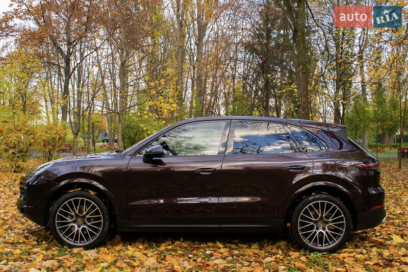 Внедорожник / Кроссовер Porsche Cayenne 2018 в Киеве