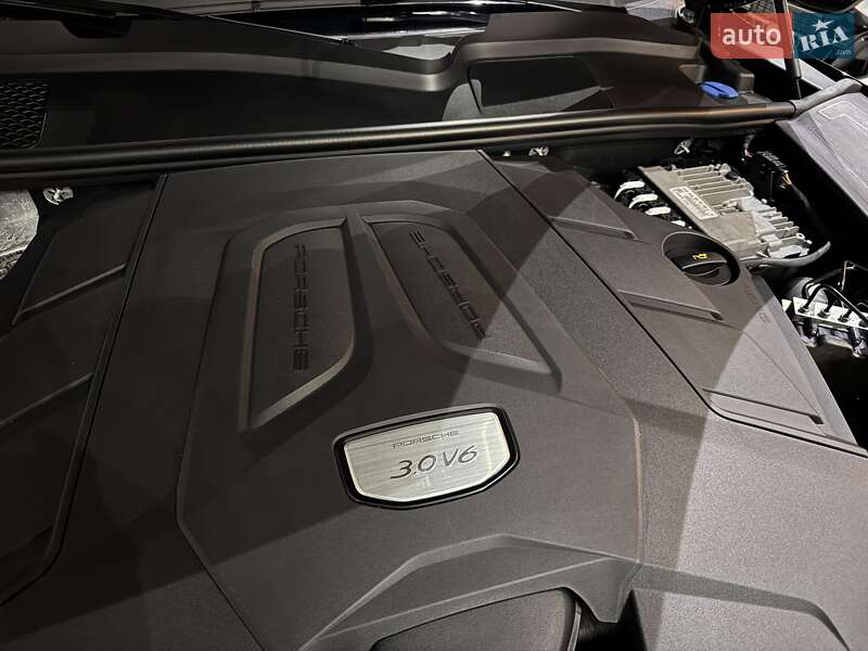 Внедорожник / Кроссовер Porsche Cayenne 2019 в Одессе